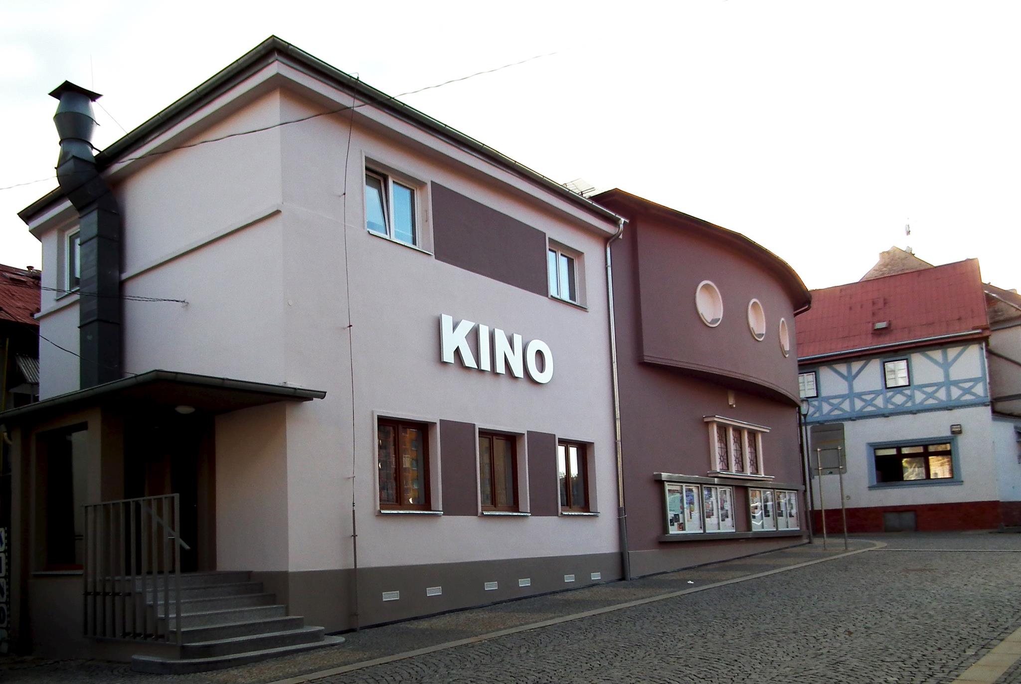 V Jirkově do kina i na koncert