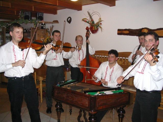 Nejlepší idylka je ve sklepě u vínka