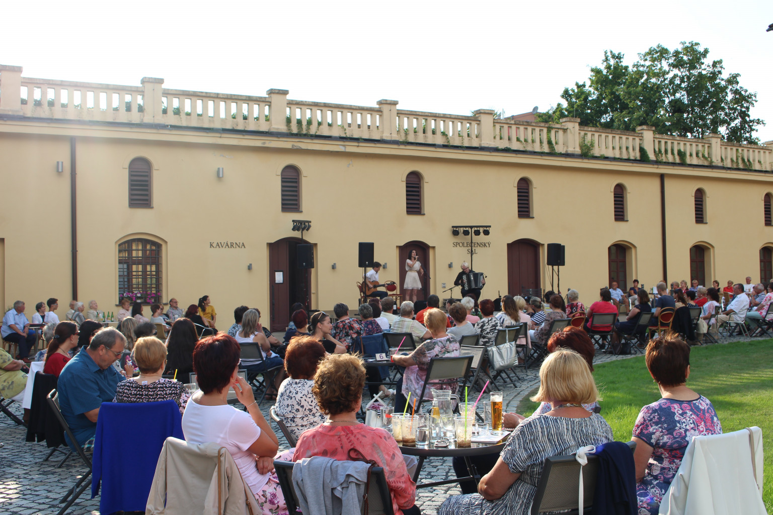 Léto je dobou kultury